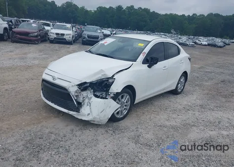 2018 Toyota Yaris Ia z USA, uszkodzony, nr VIN 3MYDLBYV4JY302016